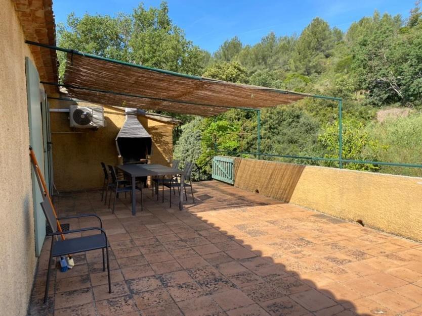 Domaine Des Fouques Villa Hyeres Exterior photo